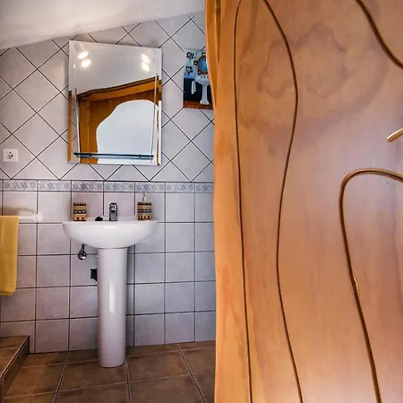 Semesterbostad Encantadora Casa De Pueblo 7 Pax Con Gran Terraza *