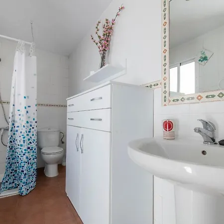 Semesterbostad Encantadora Casa De Pueblo 7 Pax Con Gran Terraza *
